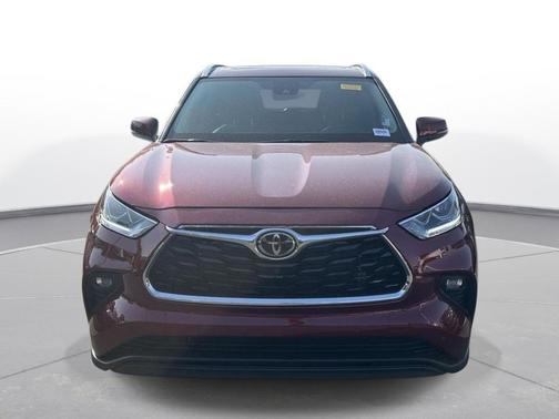 Ruby Flare Pearl 2026 Toyota Highlander Limited