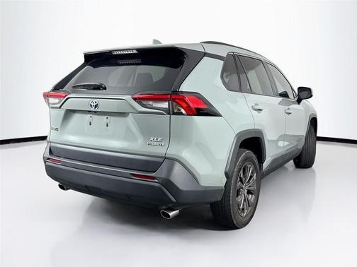 2023 Toyota RAV4 Hybrid XLE Premium