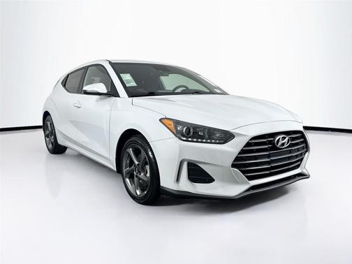 2020 Hyundai Veloster 2