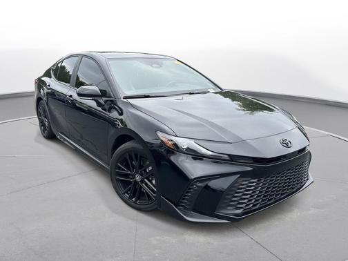 Midnight Black Metallic 2025 Toyota Camry SE