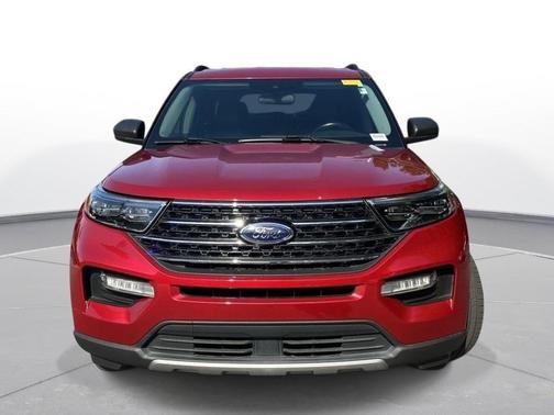 Rapid Red Metallic Tinted Clearcoat 2021 Ford Explorer XLT
