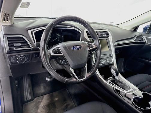 Deep Impact Blue 2016 Ford Fusion SE
