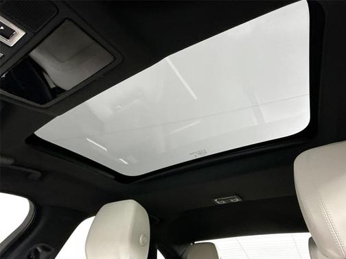 2024 Jaguar XF R-Dynamic SE P250 AWD Automatic