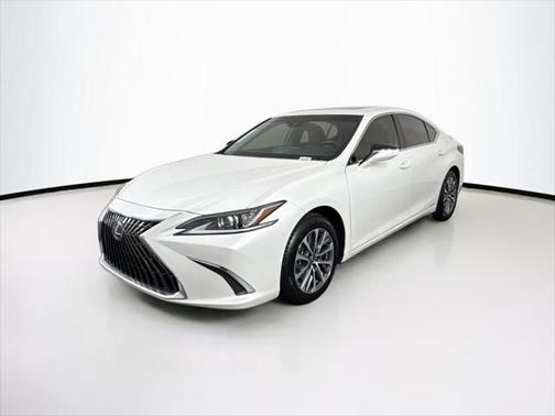 2022 Lexus ES 300h Base