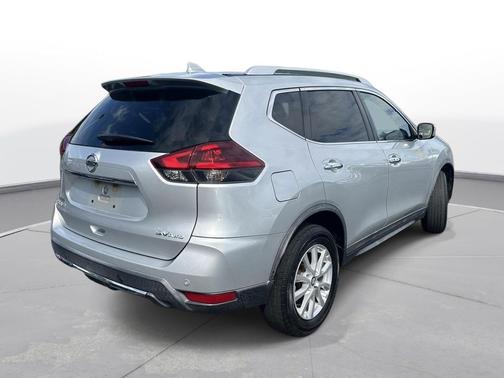 Brilliant Silver Metallic 2020 Nissan Rogue SV