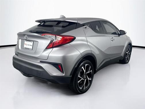 2020 Toyota C-HR XLE