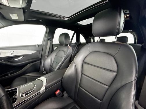 2021 Mercedes-Benz GLC 300 Base