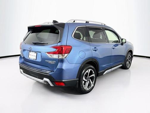 Horizon Blue Pearl 2024 Subaru Forester Touring