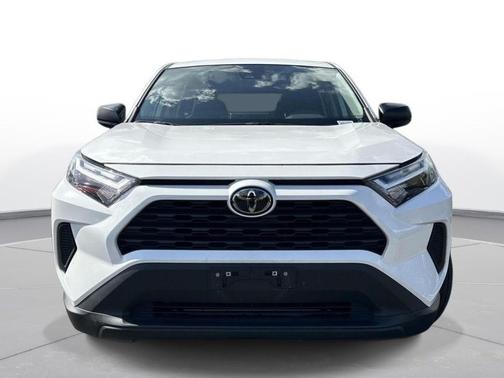 Ice Cap 2025 Toyota RAV4 LE