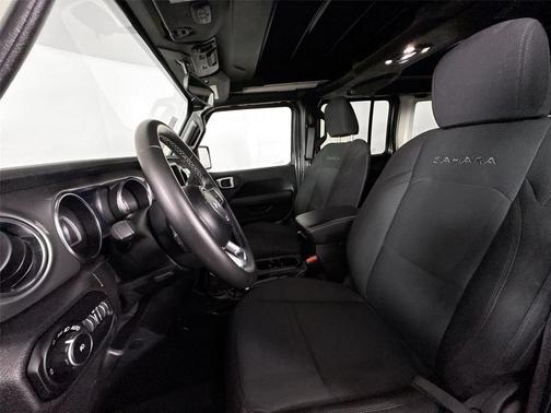 Granite Crystal Metallic Clearcoat 2021 Jeep Wrangler Unlimited Sahara