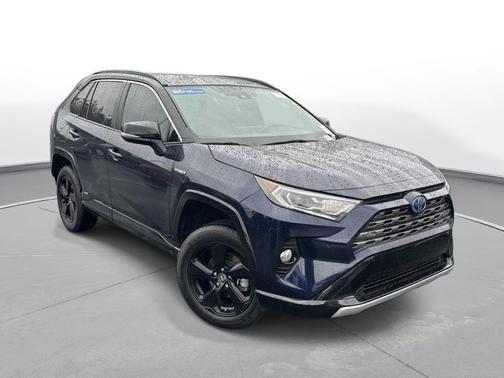 2021 Toyota RAV4 Hybrid SE