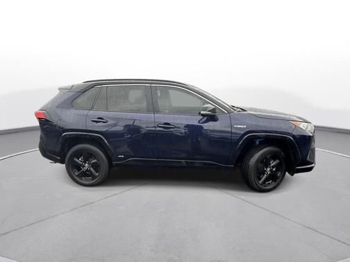2021 Toyota RAV4 Hybrid SE