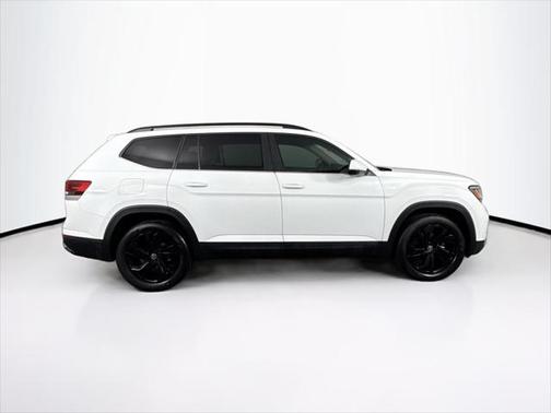 2023 Volkswagen Atlas 3.6L SE w/Technology