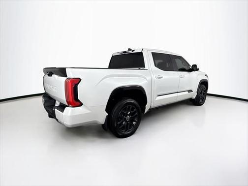 2024 Toyota Tundra Hybrid Platinum