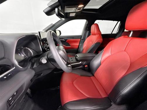 2024 Toyota Highlander XSE