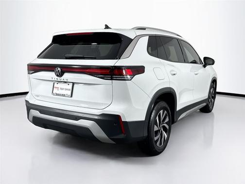 2025 Volkswagen Tiguan 2.0T S