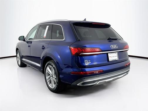2021 Audi Q7 55 Premium Plus
