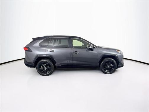 2020 Toyota RAV4 Hybrid SE