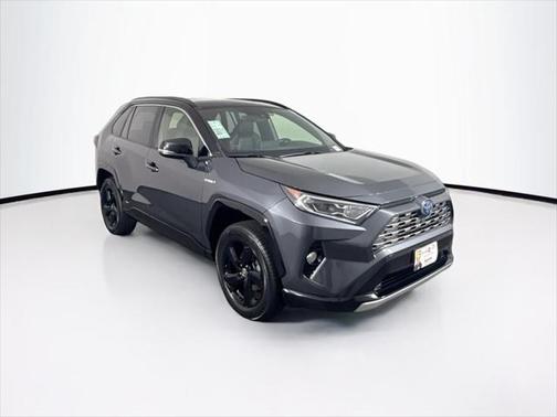 2020 Toyota RAV4 Hybrid SE