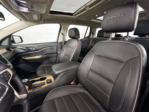 White Frost Tricoat 2018 GMC Acadia Denali