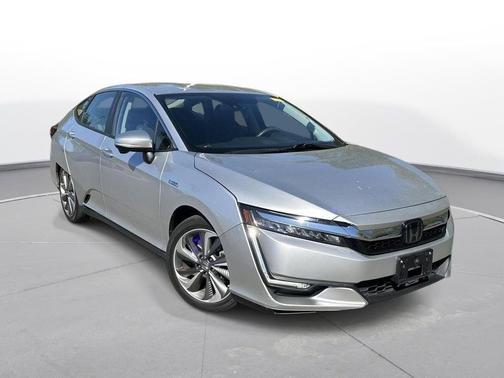 Solar Silver Metallic 2018 Honda Clarity Plug-In Hybrid Base