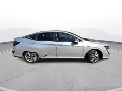 Solar Silver Metallic 2018 Honda Clarity Plug-In Hybrid Base