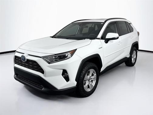 2021 Toyota RAV4 Hybrid XLE