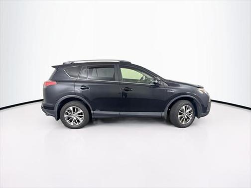 2018 Toyota RAV4 Hybrid LE