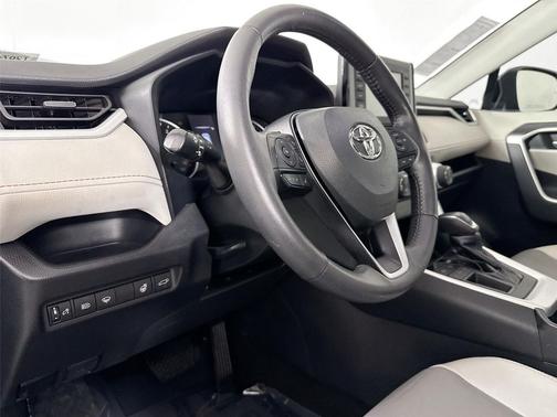 Magnetic Gray Metallic 2022 Toyota RAV4 XLE Premium