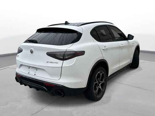 2024 Alfa Romeo Stelvio Veloce AWD