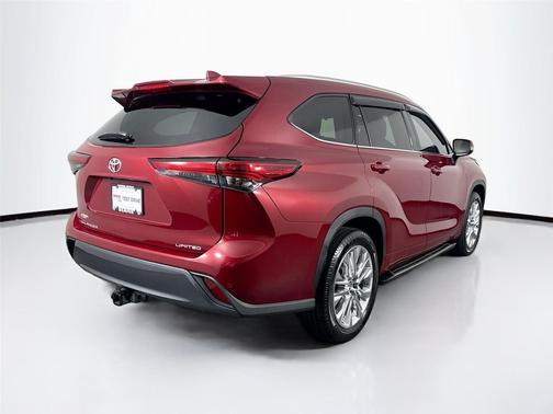 Ruby Flare Pearl 2023 Toyota Highlander Limited
