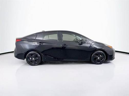 2022 Toyota Prius L