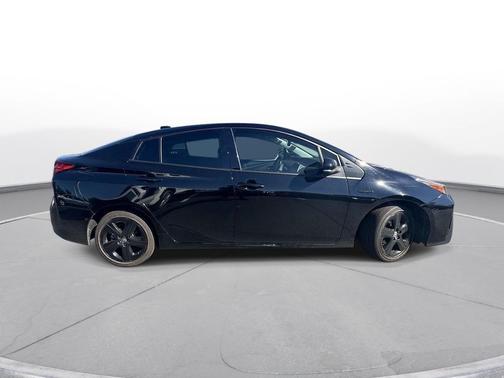 2022 Toyota Prius L