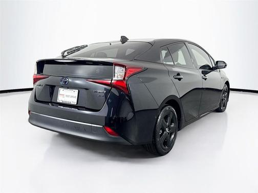 2022 Toyota Prius L