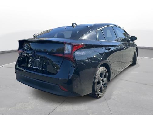 2022 Toyota Prius L