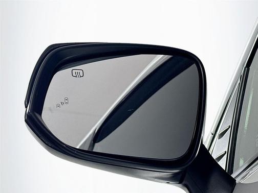 2023 Toyota Sienna XSE 7 Passenger