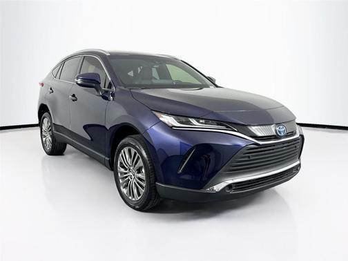 2022 Toyota Venza XLE