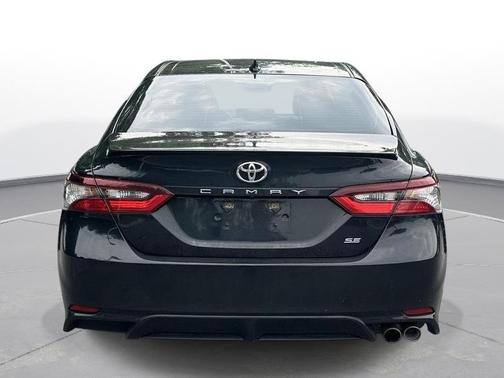Midnight Black Metallic 2021 Toyota Camry SE
