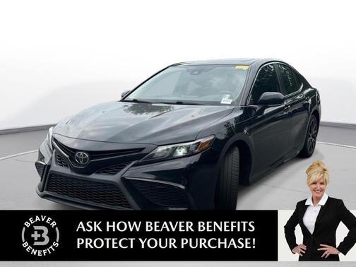 Midnight Black Metallic 2021 Toyota Camry SE