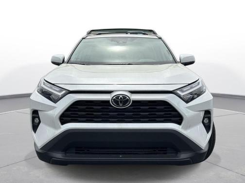 Wind Chill Pearl 2025 Toyota RAV4 XLE Premium