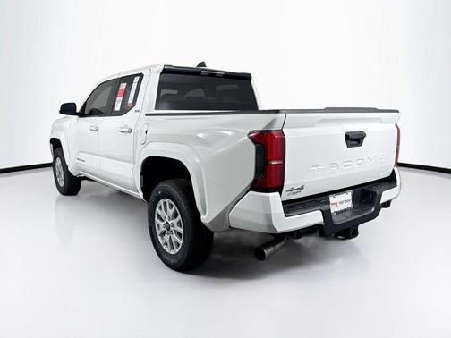 Ice Cap 2026 Toyota Tacoma SR5