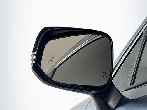 2025 Toyota Corolla Hybrid SE