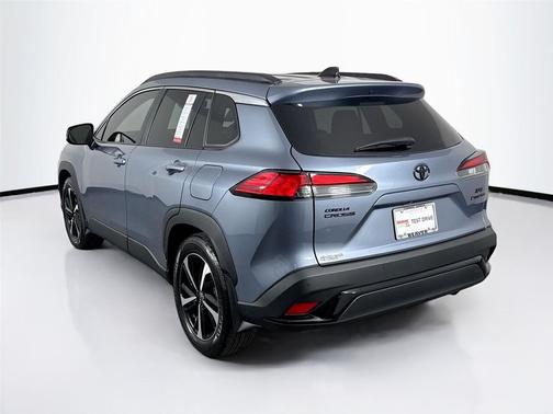 2025 Toyota Corolla Hybrid SE