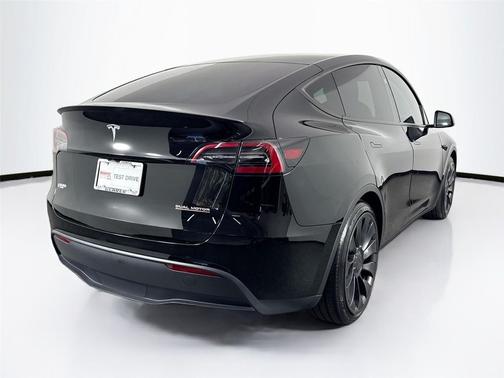 2025 Tesla Model Y Performance Dual Motor All-Wheel Drive