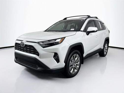 Wind Chill Pearl 2025 Toyota RAV4 XLE Premium