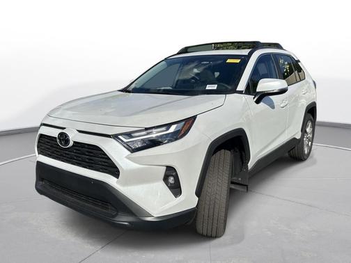 Wind Chill Pearl 2025 Toyota RAV4 XLE Premium