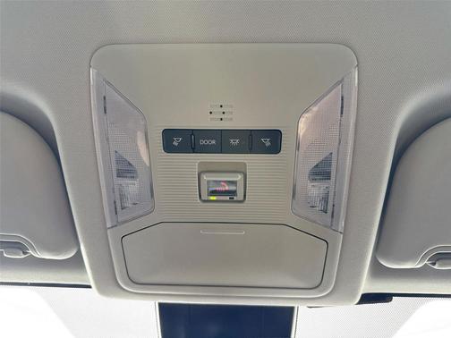 Ice Cap 2025 Toyota RAV4 LE