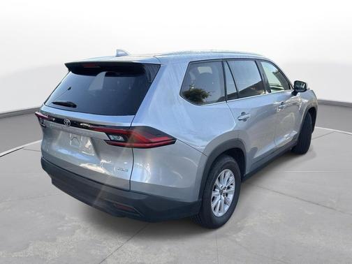 Celestial Silver Metallic 2025 Toyota Grand Highlander XLE