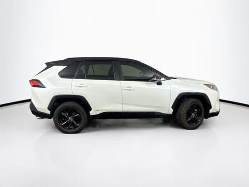 2021 Toyota RAV4 Hybrid SE
