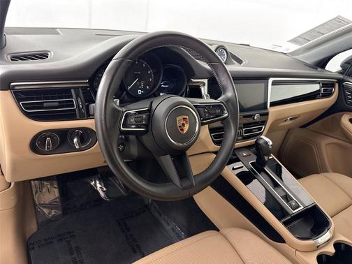 2024 Porsche Macan T